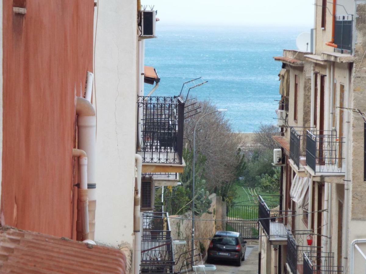 Le Case Di Virgin 2 Castellammare del Golfo Kültér fotó
